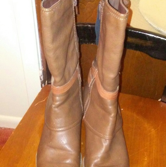 Shoes(boots) - Picture 2 of 8